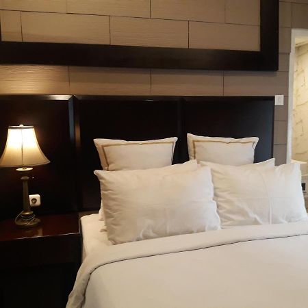 Surakarta  Alsalam Syariah Guesthouse מראה חיצוני תמונה